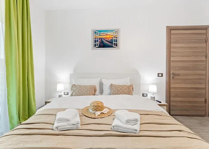 Onda Marina - Pool & Apartment Năvodari